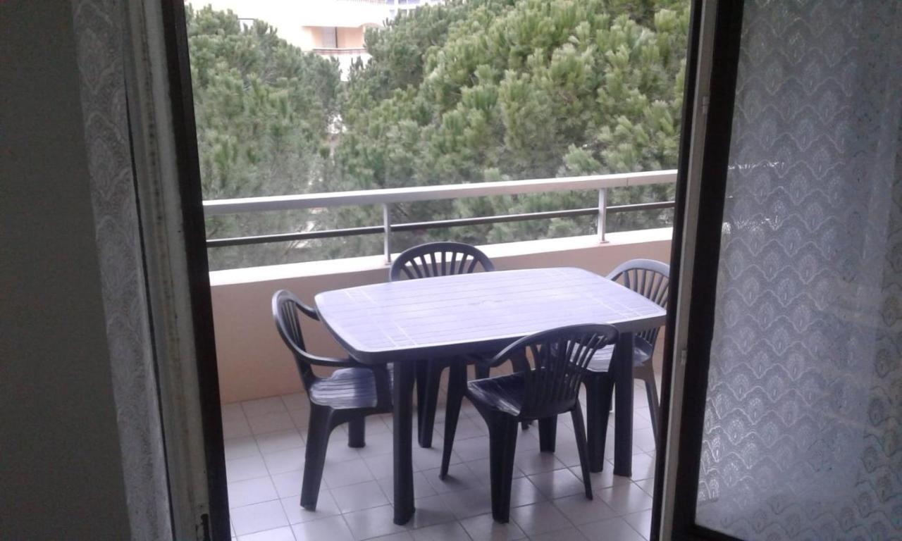 Residence La Miougrano Frejus Plage Eksteriør billede