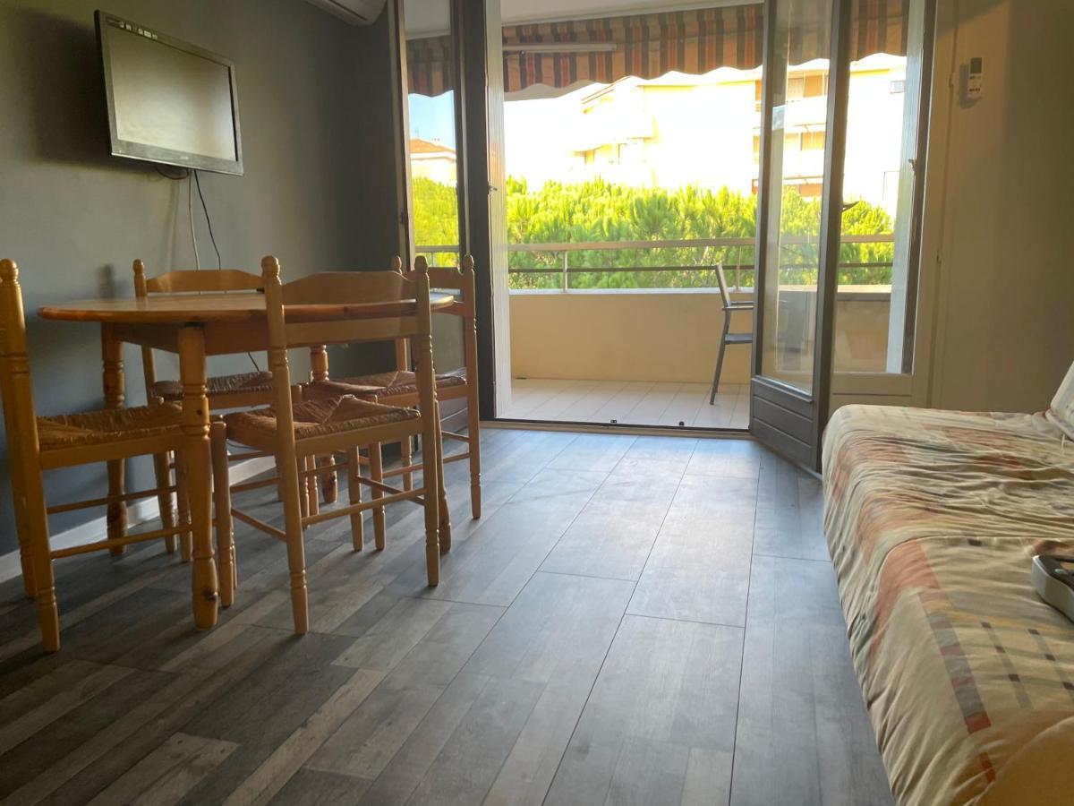Residence La Miougrano Frejus Plage Eksteriør billede