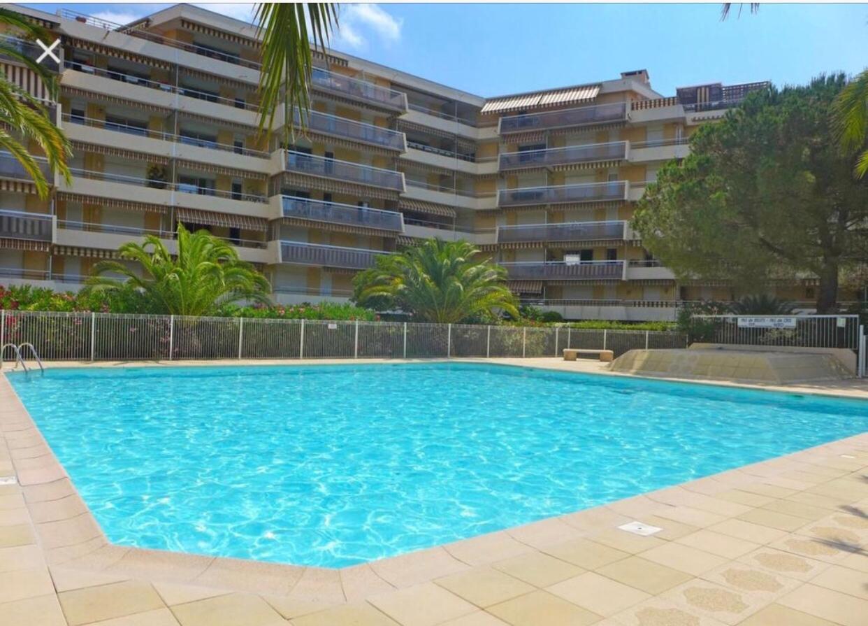 Residence La Miougrano Frejus Plage Eksteriør billede