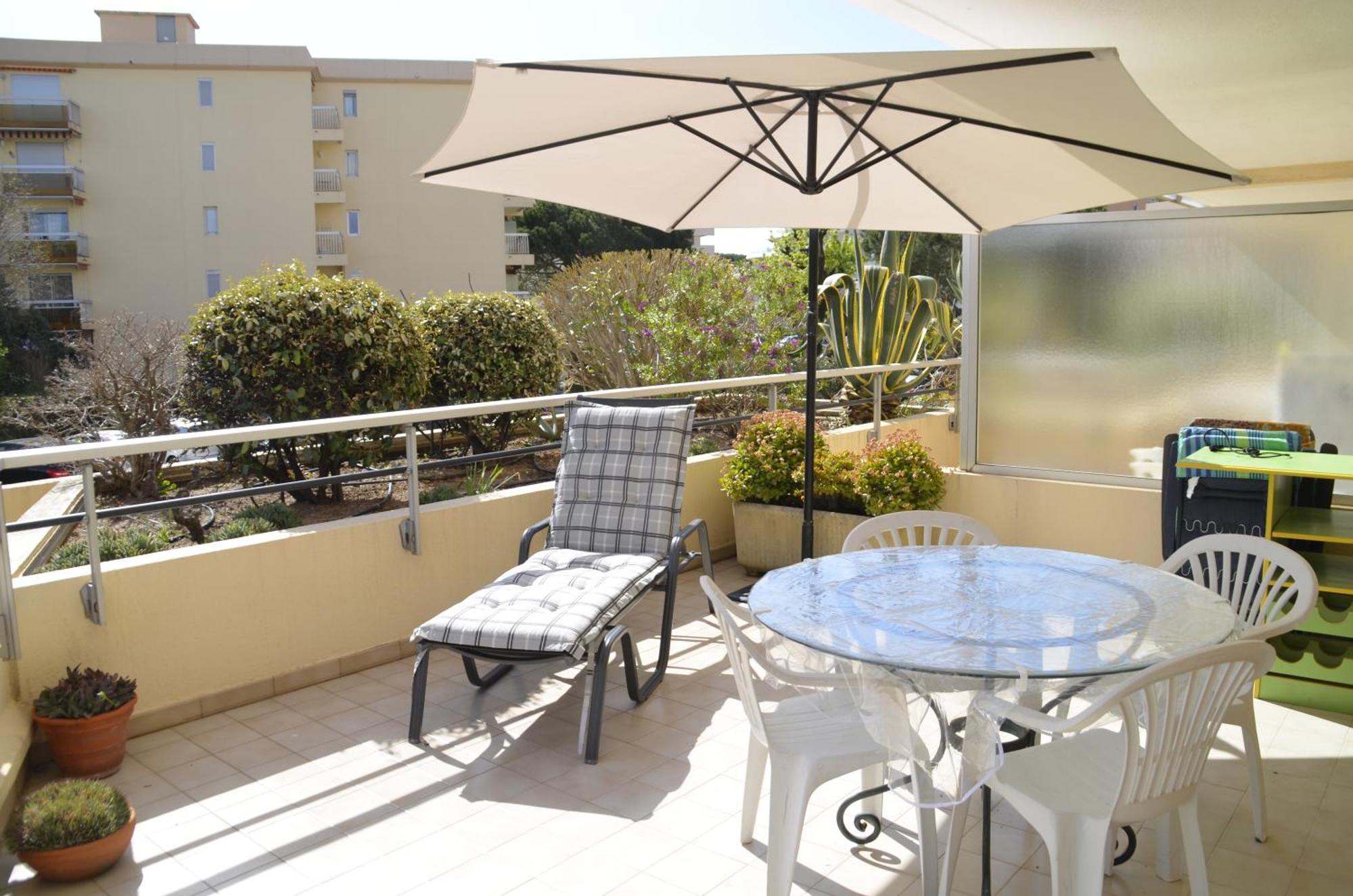 Residence La Miougrano Frejus Plage Eksteriør billede