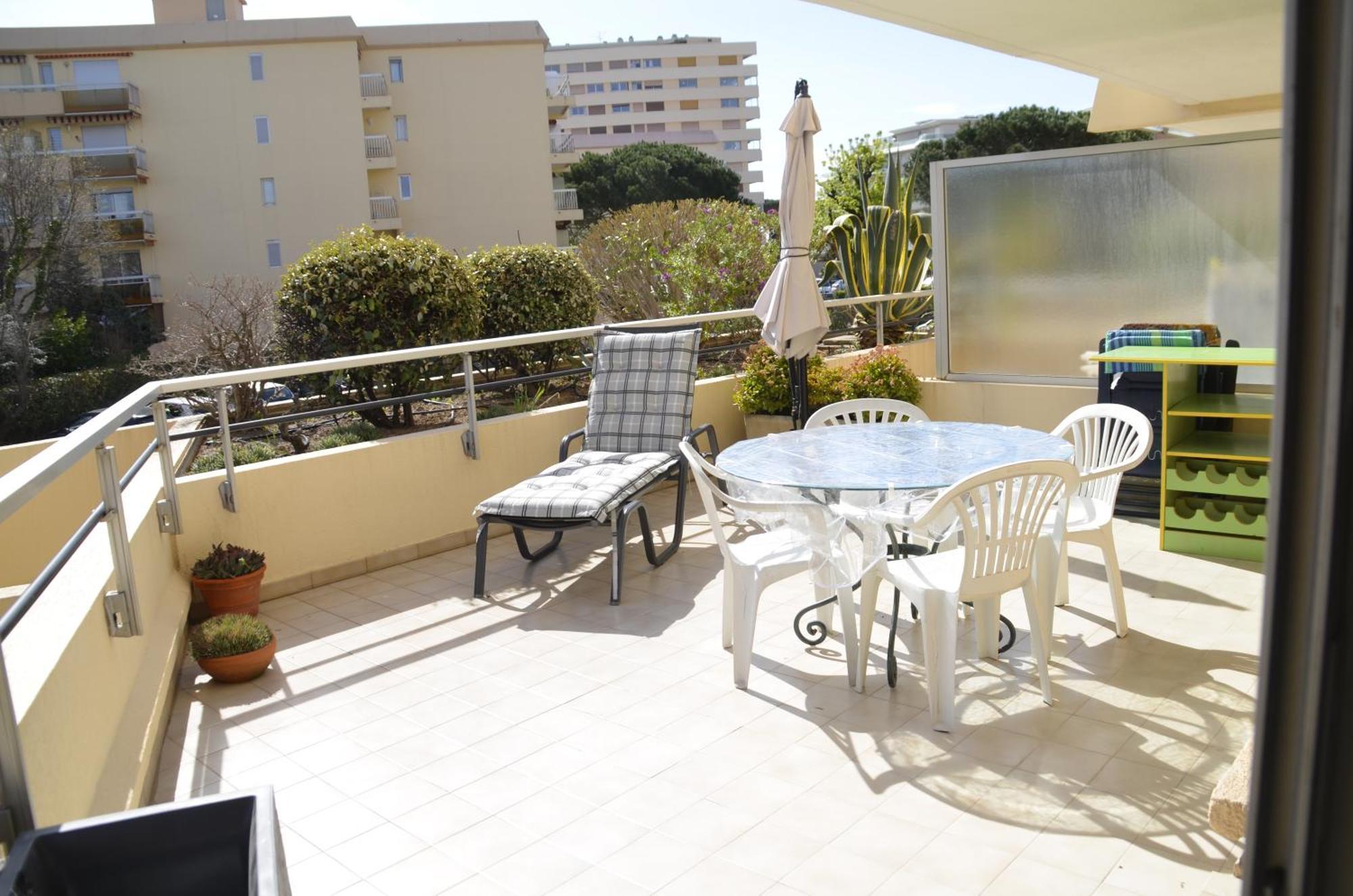 Residence La Miougrano Frejus Plage Eksteriør billede