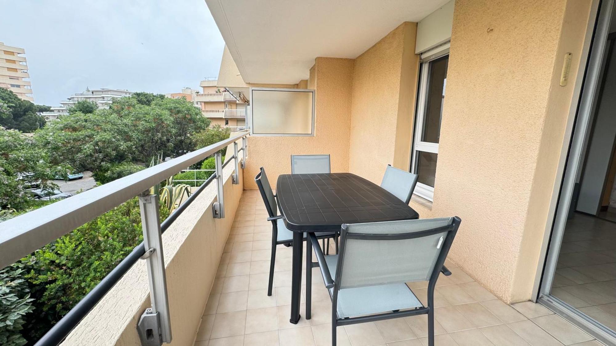 Residence La Miougrano Frejus Plage Eksteriør billede